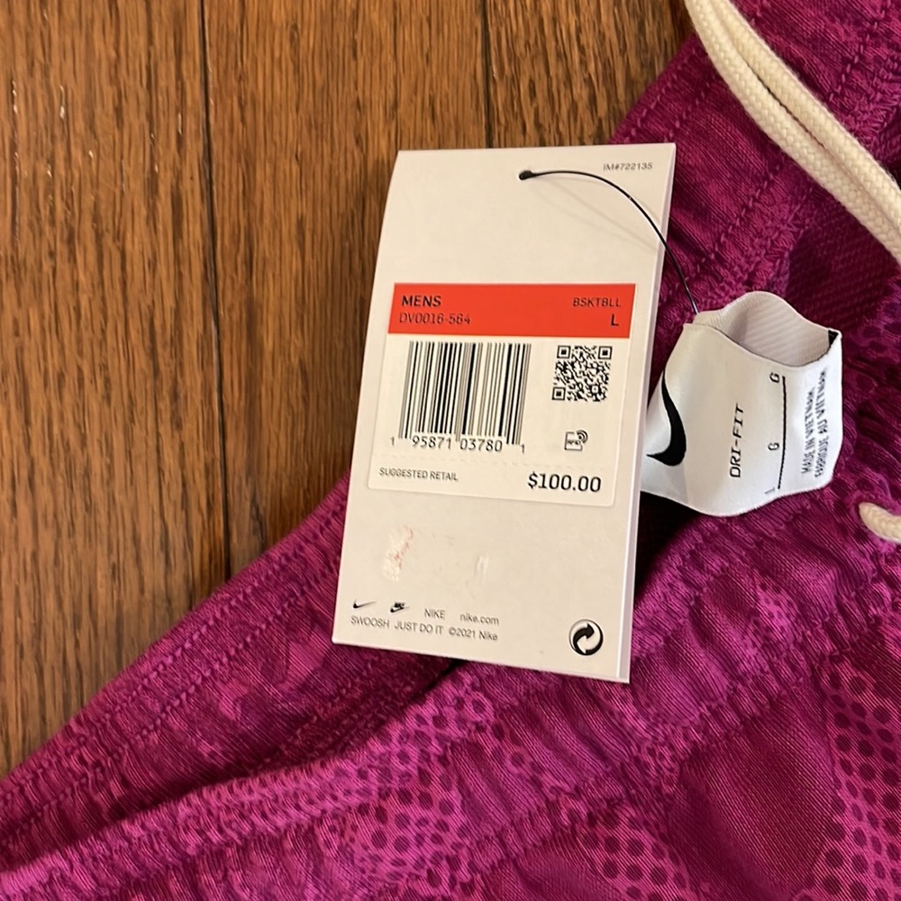 NWT Nike standard Issue Basketball sweatpants - Picture 2 of 7
